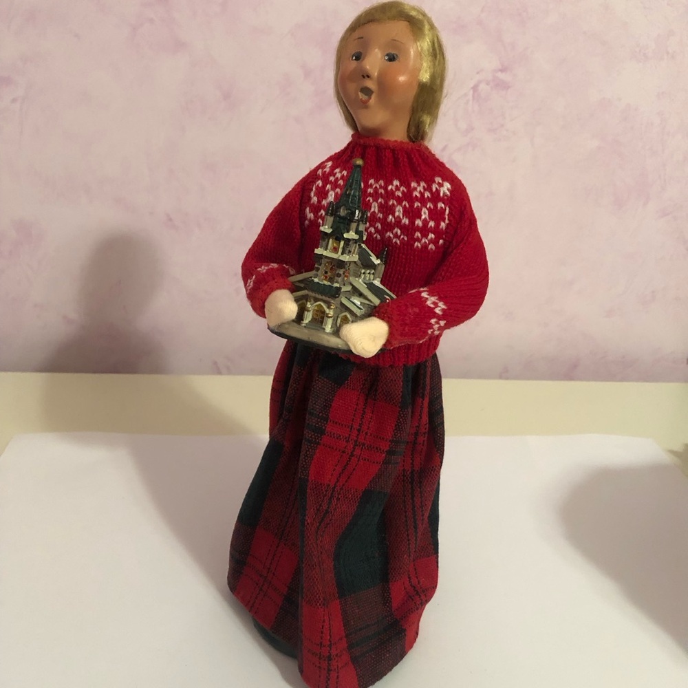 Byers choice caroler Lady with church